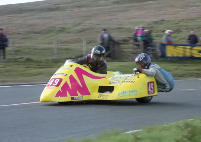 Framed Print : Frank Briscoe & Matthew Wiseman (Windle) 1996 Sidecar TT Framed Print : Frank Briscoe & Matthew Wiseman (Windle) 1996 Sidecar TT
