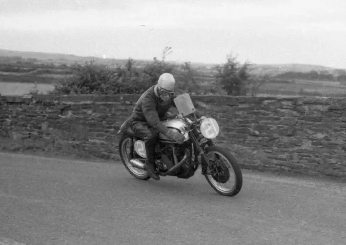 Framed Print : Frank Cope (Norton) 1960 Lightweight Southern 100