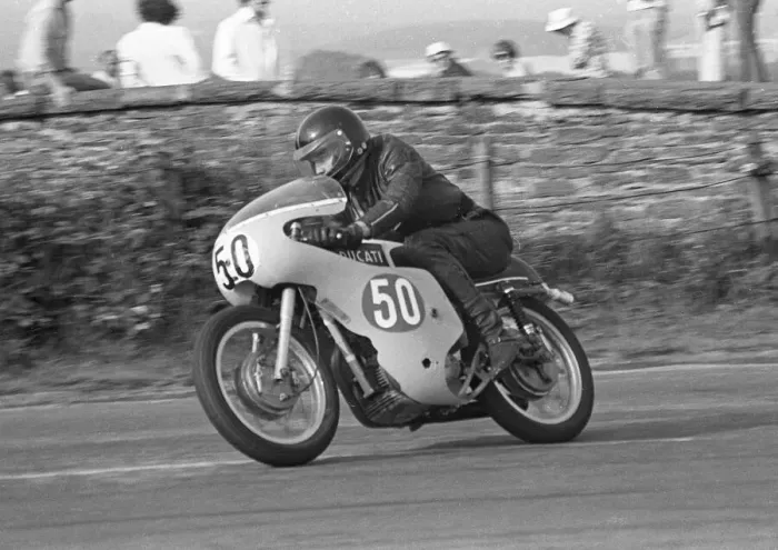 Framed Print : Frank Drinkwater (Ducati) 1978 Southern 100 Framed Print : Frank Drinkwater (Ducati) 1978 Southern 100