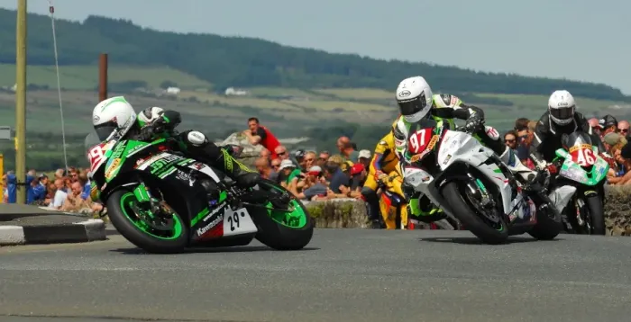 Framed Print : Frank Gallagher (Suzuki) and Seamus Elliott (Kawasaki) 2016 Southern 100 Framed Print : Frank Gallagher (Suzuki) and Seamus Elliott (Kawasaki) 2016 Southern 100