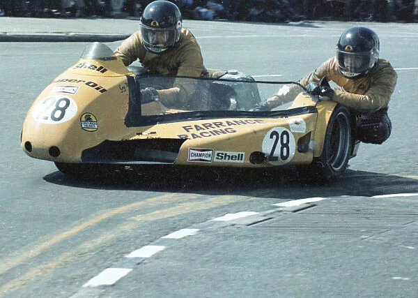 Frank Illingworth & Guy Miller (Yamaha) 1981 Sidecar TT