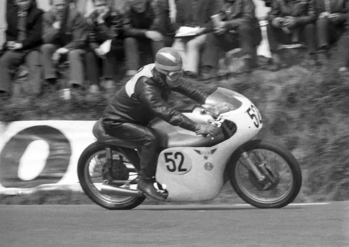 Framed Print : Frank Norris (FAN spl) 1964 Senior TT Framed Print : Frank Norris (FAN spl) 1964 Senior TT
