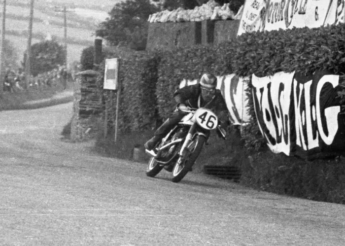 Framed Print : Frank Norris (Norton) 1955 Senior TT Framed Print : Frank Norris (Norton) 1955 Senior TT