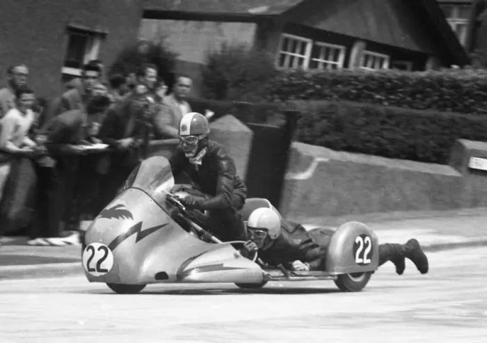 Framed Print : Fred Brindley & Jack Waugh (BSA) 1960 Sidecar TT Framed Print : Fred Brindley & Jack Waugh (BSA) 1960 Sidecar TT