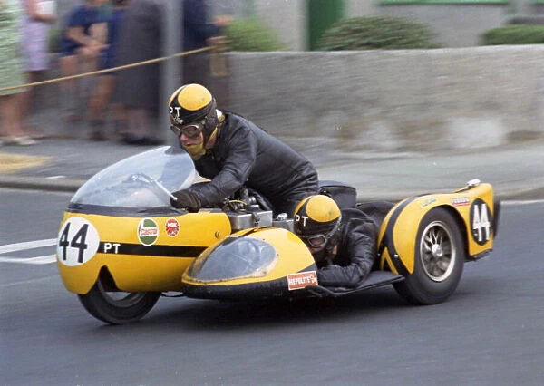 Fred Cornbill & Mike Tinkler (Triumph) 1970 500 Sidecar TT