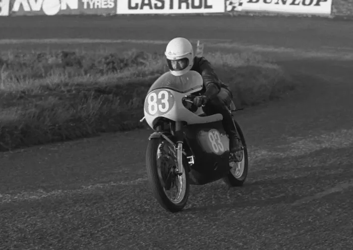 Framed Print : Fred Walton (Velocette) 1972 Junior TT Framed Print : Fred Walton (Velocette) 1972 Junior TT