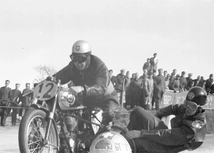 Framed Print : Fritz Muhlemann & W Reusser (BSA) 1956 Sidecar TT Framed Print : Fritz Muhlemann & W Reusser (BSA) 1956 Sidecar TT
