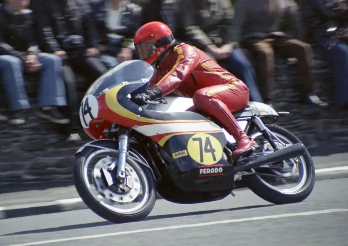 Framed Print : Bill Fulton (FSR) 1974 Senior TT Framed Print : Bill Fulton (FSR) 1974 Senior TT