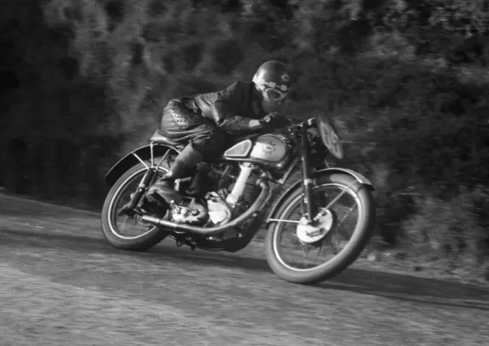 Framed Print : G E Gibson (BSA) 1952 Junior Clubman TT Framed Print : G E Gibson (BSA) 1952 Junior Clubman TT