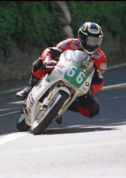 Garry Bennett (Honda) 2002 Ultra Lightweight TT
