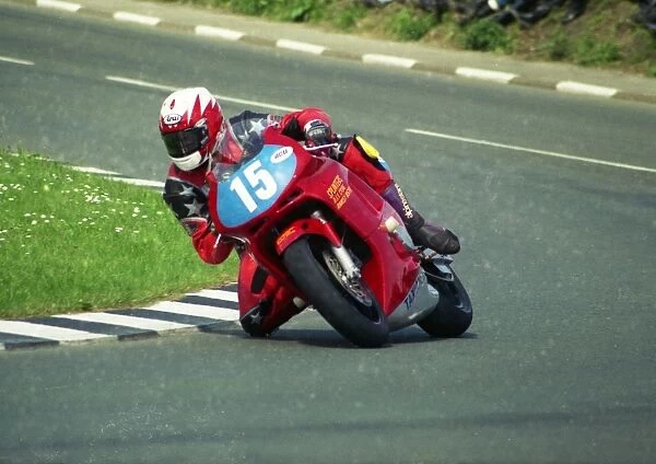 Gary Carswell (Honda) 2002 Junior 600 TT