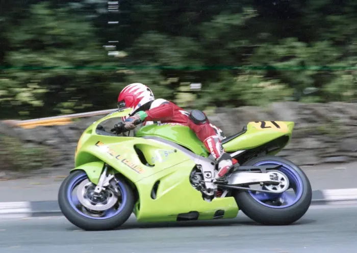 Framed Print : Gary Carswell (Kawasaki) 1996 Senior Manx Grand Prix Framed Print : Gary Carswell (Kawasaki) 1996 Senior Manx Grand Prix