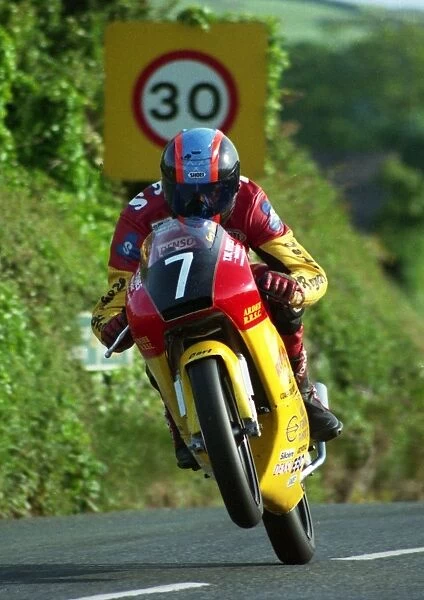 Gary Dynes (Honda) 2000 Ultra Lightweight TT