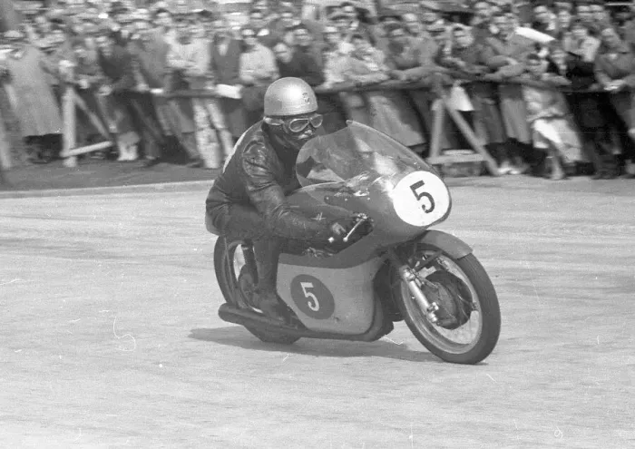 Framed Print : Gary Hocking (MV) 1960 Lightweight TT Framed Print : Gary Hocking (MV) 1960 Lightweight TT