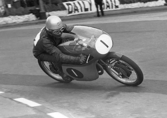 Framed Print : Gary Hocking (MV) 1960 Ultra Lightweight TT