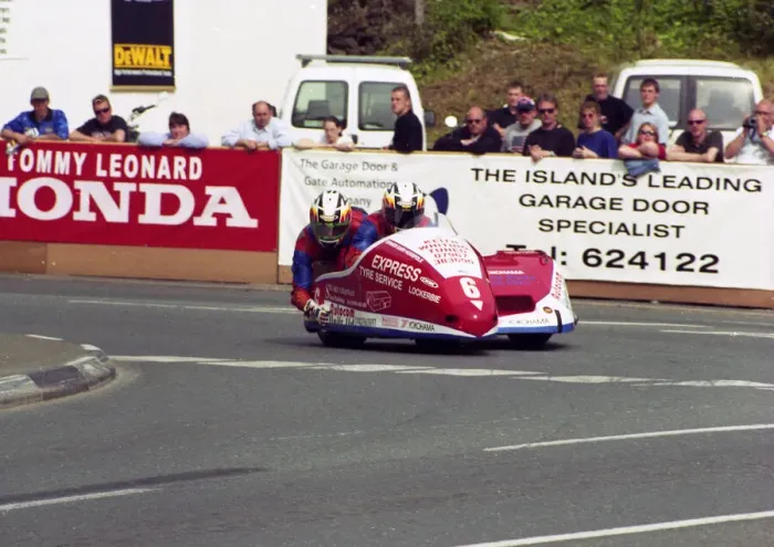 Framed Print : Gary Horspole & Kevin Leigh (Shelbourne Honda) 2002 Sidecar TT Framed Print : Gary Horspole & Kevin Leigh (Shelbourne Honda) 2002 Sidecar TT