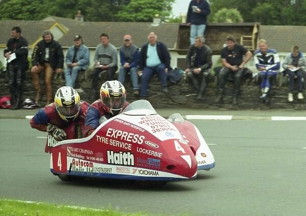 Gary Horspole  /  Kevin Leigh (Shelbourne Honda) 2003 Sidecar TT