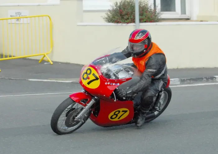 Framed Print : Gary Hutton (Honda) 2016 Senior Classic TT Framed Print : Gary Hutton (Honda) 2016 Senior Classic TT