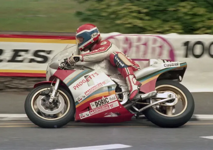 Framed Print : Gary Padgett (Suzuki) 1986 Formula One TT Framed Print : Gary Padgett (Suzuki) 1986 Formula One TT
