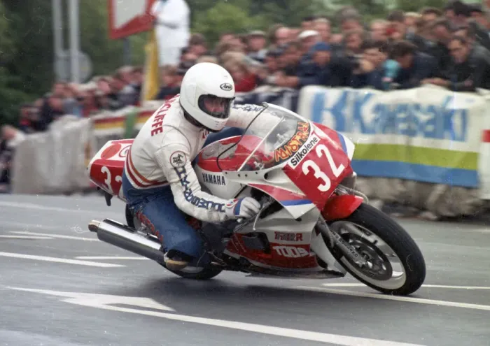 Framed Print : Gary Radcliffe (Yamaha) 1989 Production 750 TT Framed Print : Gary Radcliffe (Yamaha) 1989 Production 750 TT