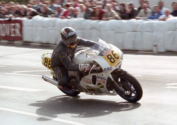 Gary Rowe (Suzuki) 1996 Senior Manx Grand Prix