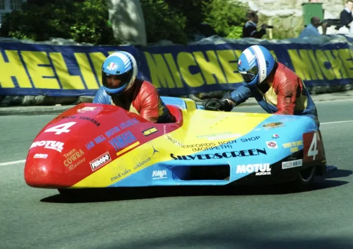 Framed Print : Geoff Bell & Keith Cornbill (Jacobs Yamaha) 1991 Sidecar TT Framed Print : Geoff Bell & Keith Cornbill (Jacobs Yamaha) 1991 Sidecar TT