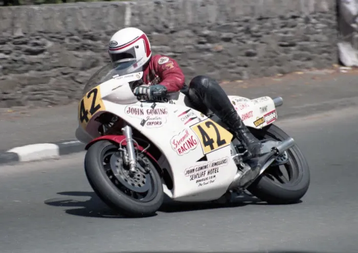 Framed Print : Geoff Johnson (Gowing Yamaha) 1985 Senior TT Framed Print : Geoff Johnson (Gowing Yamaha) 1985 Senior TT