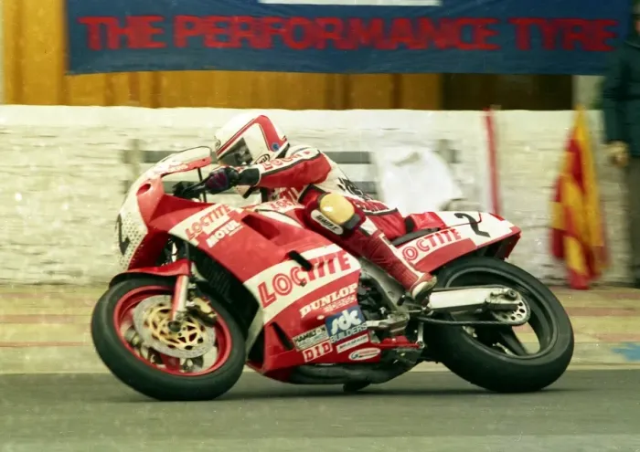 Framed Print : Geoff Johson (Loctite Yamaha) 1987 Formula One TT