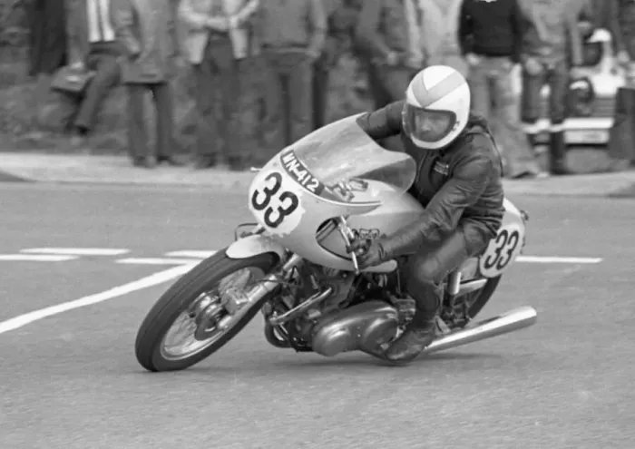 Framed Print : Geoff Kelly (Norton) 1975 Jurby Road Framed Print : Geoff Kelly (Norton) 1975 Jurby Road