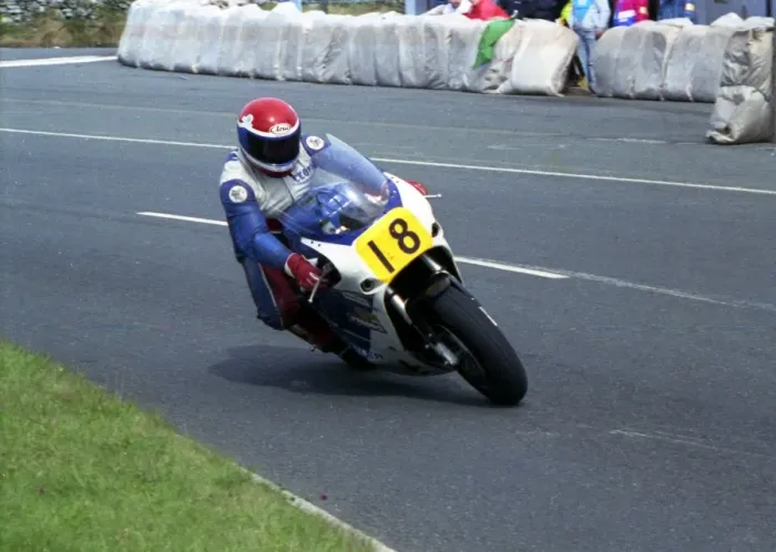 Framed Print : Geoff Martin (Suzuki) 1990 Senior Manx Grand Prix