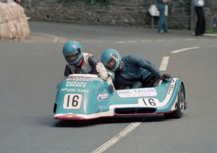 Framed Print : Geoff Rushbrook & Geoff Leitch (Ireson Yamaha) 1986 Sidecar TT Framed Print : Geoff Rushbrook & Geoff Leitch (Ireson Yamaha) 1986 Sidecar TT