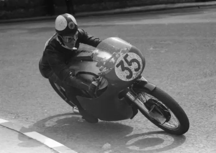 Framed Print : Geoff Tanner (Norton) 1958 Junior TT Framed Print : Geoff Tanner (Norton) 1958 Junior TT