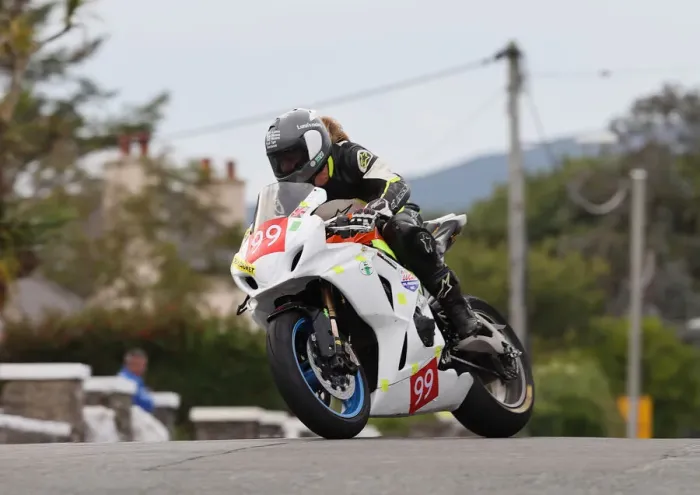 Framed Print : Geoffrey Lunn (Suzuki) 2022 Southern 100 Framed Print : Geoffrey Lunn (Suzuki) 2022 Southern 100