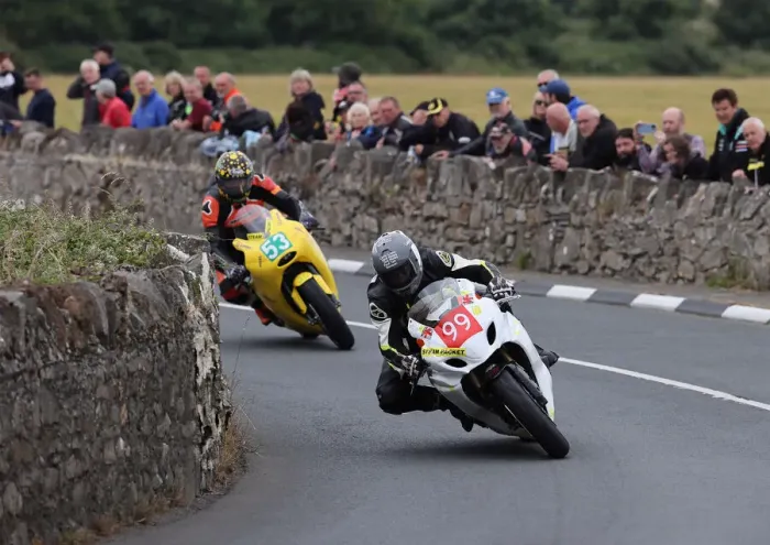 Framed Print : Geoffrey Lunn (Suzuki) and Colin Croft (Tigcraft) 2022 Southern 100 Framed Print : Geoffrey Lunn (Suzuki) and Colin Croft (Tigcraft) 2022 Southern 100