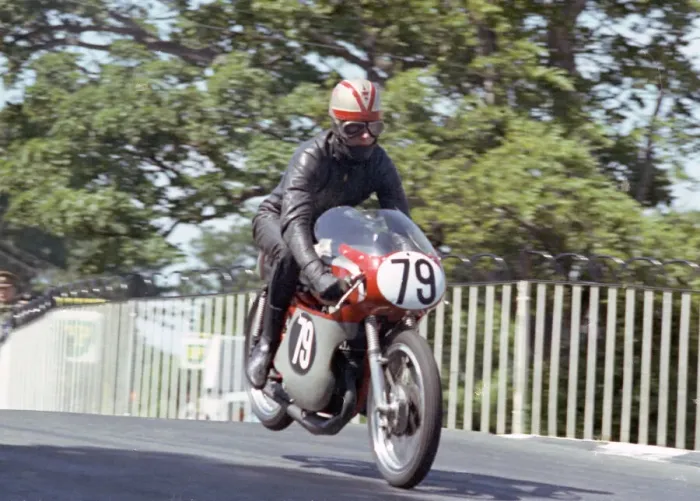 Framed Print : George Ashton (Bultaco) 1965 Ultra Lightweight TT Framed Print : George Ashton (Bultaco) 1965 Ultra Lightweight TT