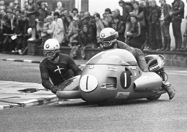 George Auerbacher & Herman Hahn (BMW) 1971 Sidecar TT