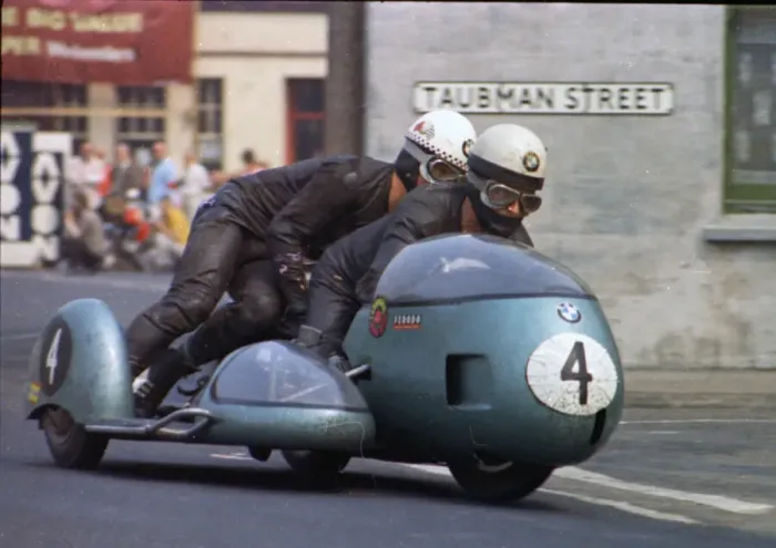 Framed Print : George Auerbacher & Hermann Hahn (BMW) 1970 Sidecar 500 TT