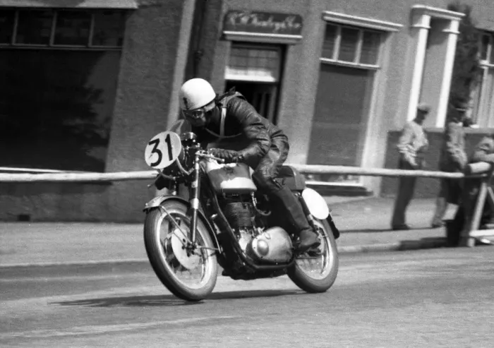 Framed Print : George Bell (BSA) 1956 Junior Clubman TT Framed Print : George Bell (BSA) 1956 Junior Clubman TT
