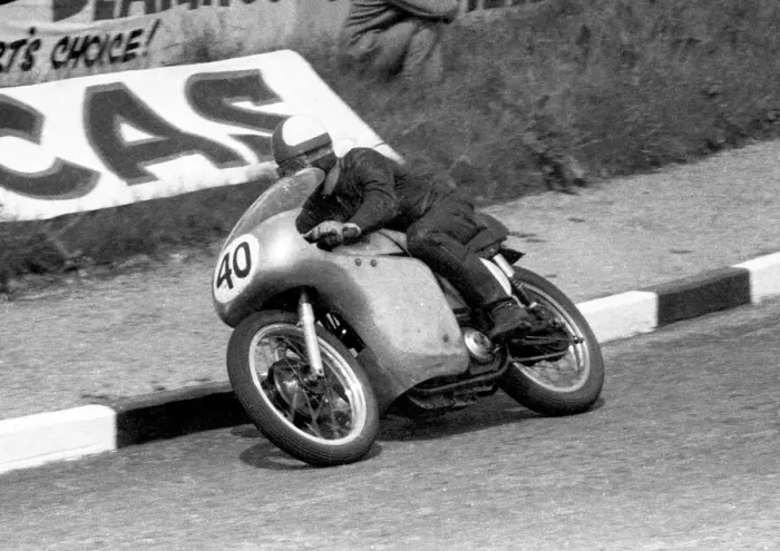 Framed Print : George Catlin (Norton) 1958 Junior TT Framed Print : George Catlin (Norton) 1958 Junior TT