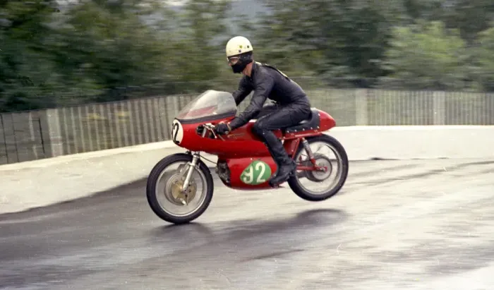 Framed Print : George Collis (Aermacchi) 1967 Lightweight Manx Grand Prix Framed Print : George Collis (Aermacchi) 1967 Lightweight Manx Grand Prix