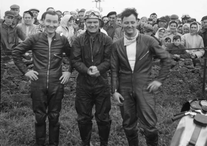 Framed Print : George Costain, Bob McIntyre and Bill Smith 1959 Southern 100 Framed Print : George Costain, Bob McIntyre and Bill Smith 1959 Southern 100
