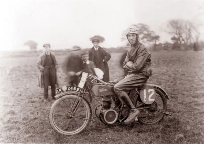 Framed Print : George Denley (Velocette) 1922 Lightweight TT Framed Print : George Denley (Velocette) 1922 Lightweight TT