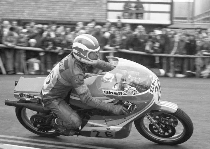 Framed Print : George Fogarty (Suzuki) 1977 Senior TT