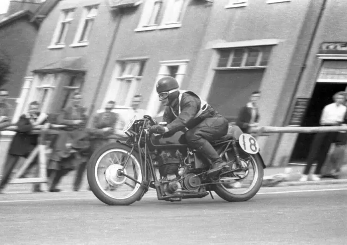 Framed Print : George Longman (Velocette) 1955 Senior Manx Grand Prix Framed Print : George Longman (Velocette) 1955 Senior Manx Grand Prix