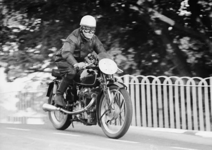 Framed Print : George Morgan (Velocette) 1950 Junior TT Framed Print : George Morgan (Velocette) 1950 Junior TT