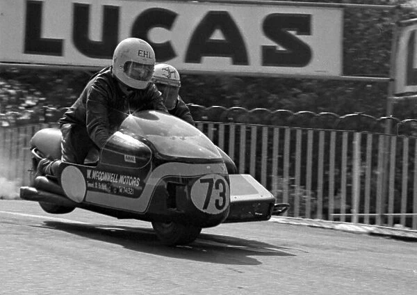 George Oates John Molyneux Konig 1975 1000 Sidecar TT