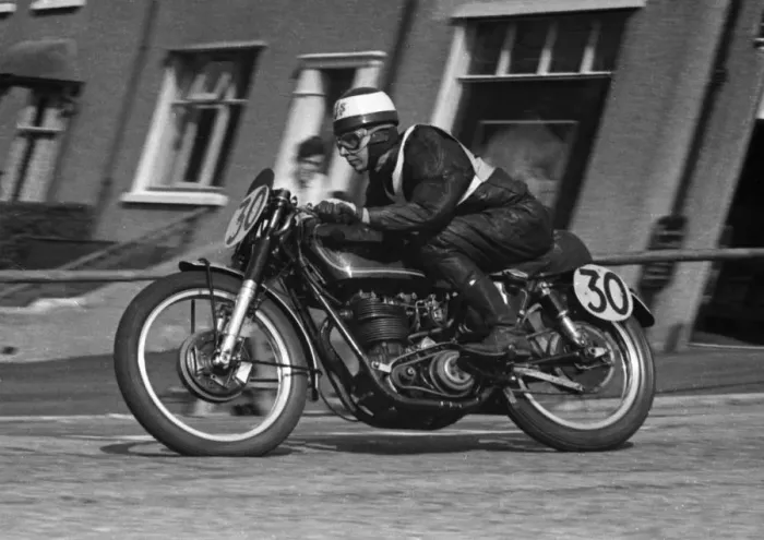 Framed Print : George Salt (AJS) 1953 Junior Manx Grand Prix Framed Print : George Salt (AJS) 1953 Junior Manx Grand Prix
