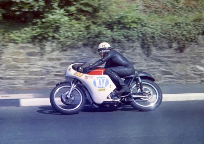 Framed Print : George Short (AJS) 1970 Junior Manx Grand Prix Framed Print : George Short (AJS) 1970 Junior Manx Grand Prix