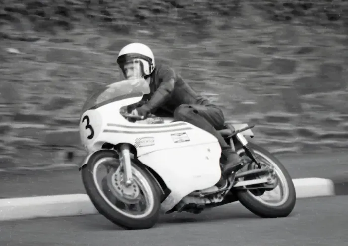 Framed Print : George Short (Ball Matchless) 1971 Senior Manx Grand Prix Framed Print : George Short (Ball Matchless) 1971 Senior Manx Grand Prix