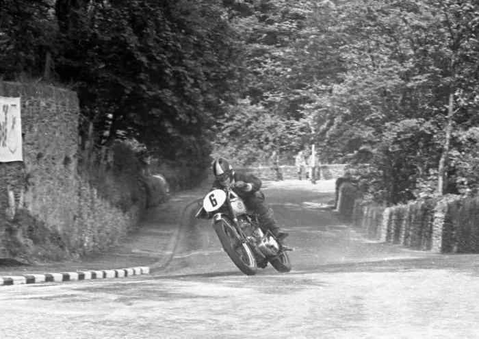 Framed Print : Gerald Brown (BSA) 1951 Junior Clubman TT Framed Print : Gerald Brown (BSA) 1951 Junior Clubman TT